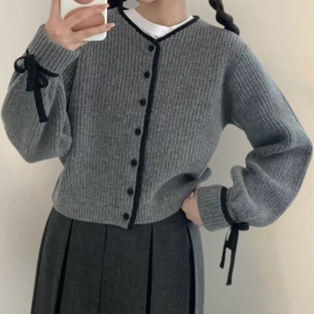 Cardigan Corto Donna | Dettagli Fiocchi | Stile Romantico e Chic