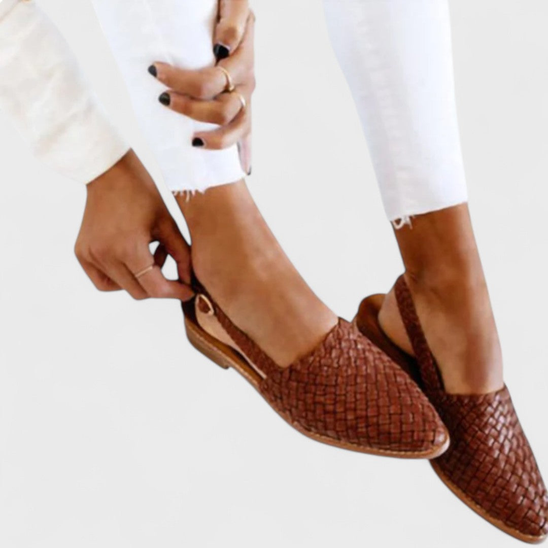 Scarpe Slingback Intrecciate