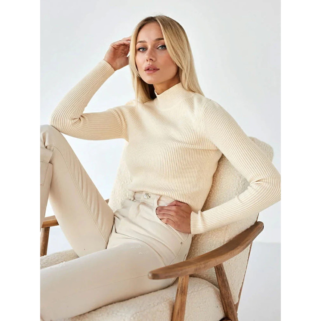 Maglione Aderente | Collo Alto | Morbido e Versatile