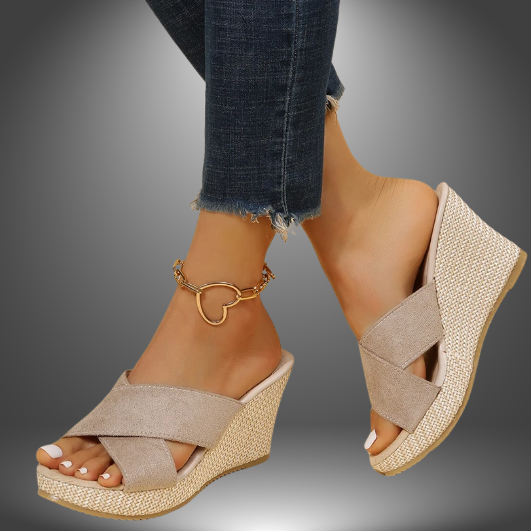 Sandali con Zeppa Fasce Incrociate
