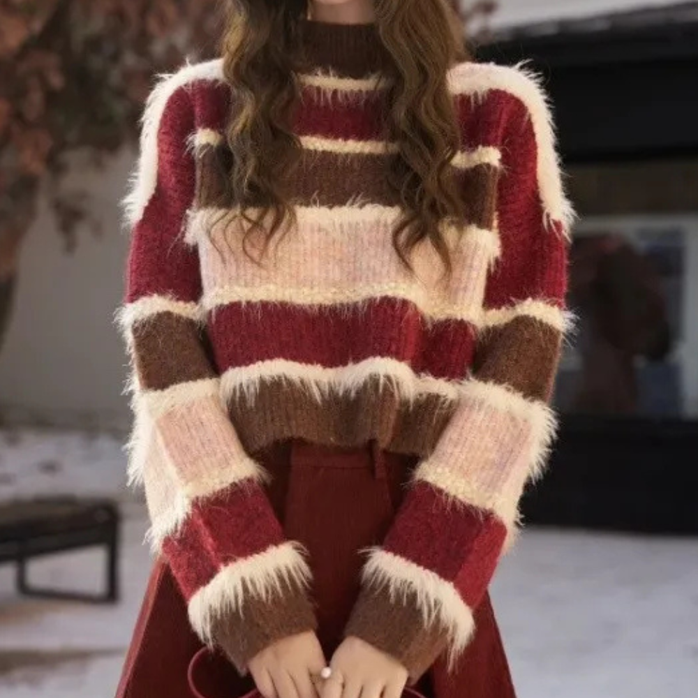 Maglione Fluffy Cropped | Righe Morbide | Caldo e Trendy