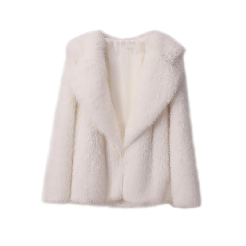 Cappotto in Pelliccia Sintetica | Eleganza Morbida | Perfetto per Look Invernali Glamour