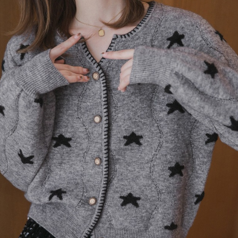 Cardigan Donna | Ricami a Stelle | Maglia Morbida e Chic