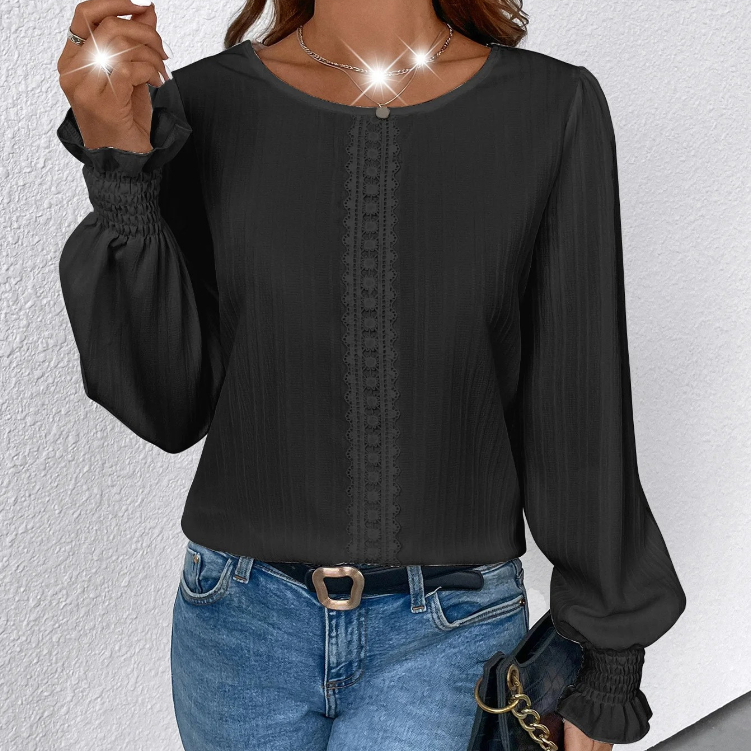 Blusa Elegante con Dettagli in Pizzo
