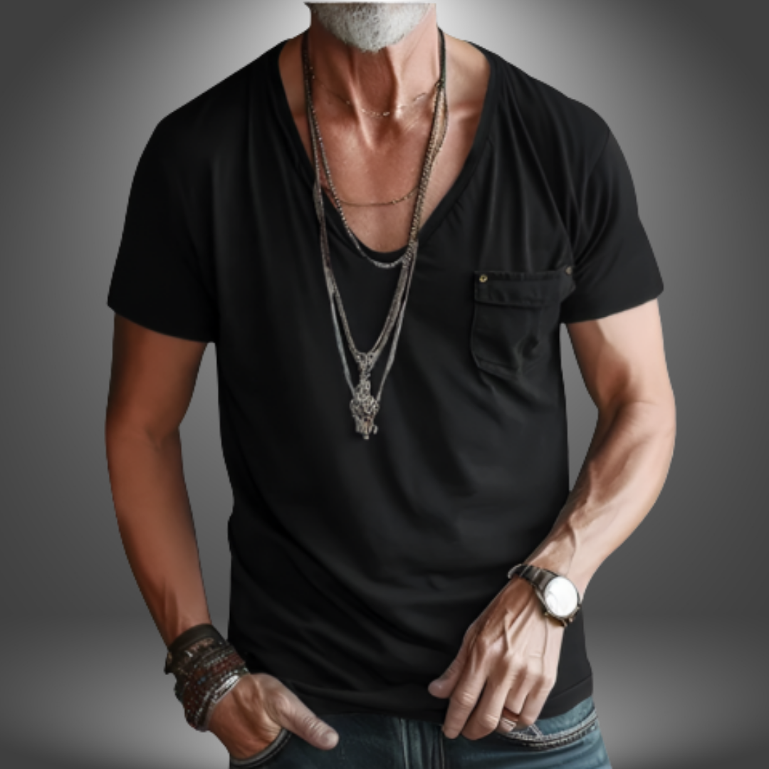 T-shirt con taschino e scollo profondo