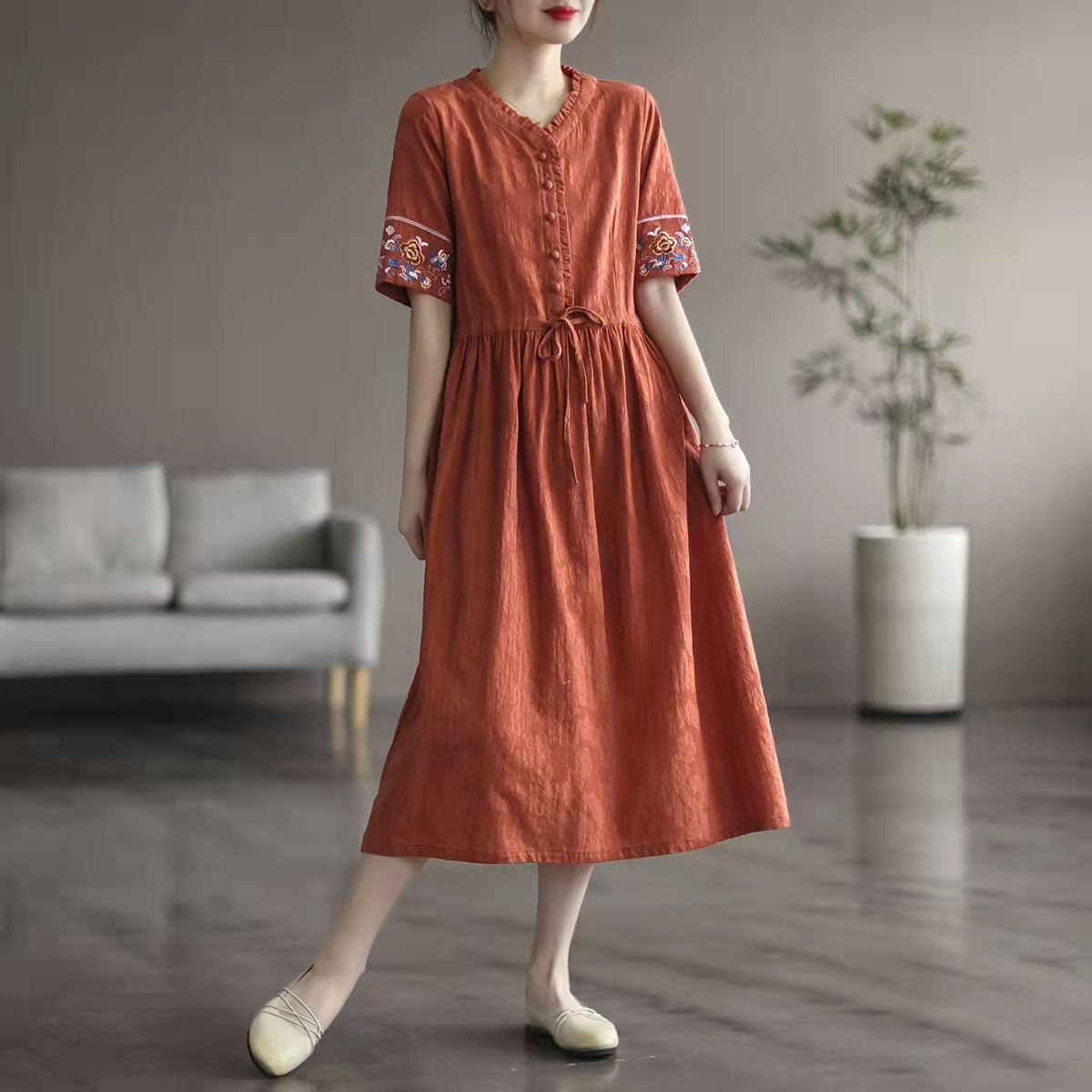 Abito Midi in Cotone Ricamato