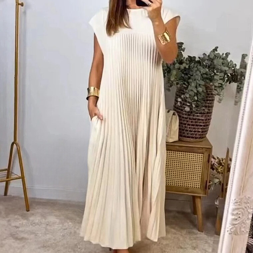 Abito Lungo Plissettato | Senza Maniche | Stile Elegante e Minimal