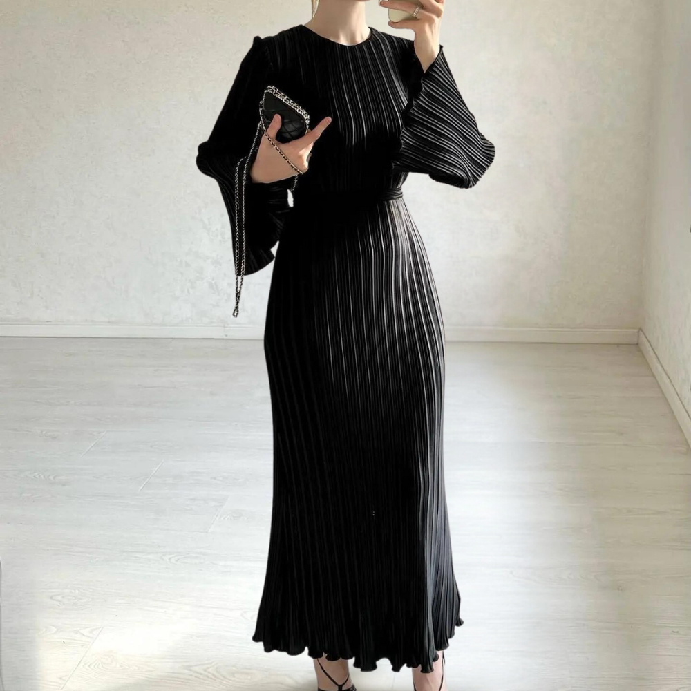 Abito Lungo in Maglia | Maniche Svasate | Elegante & Sofisticato