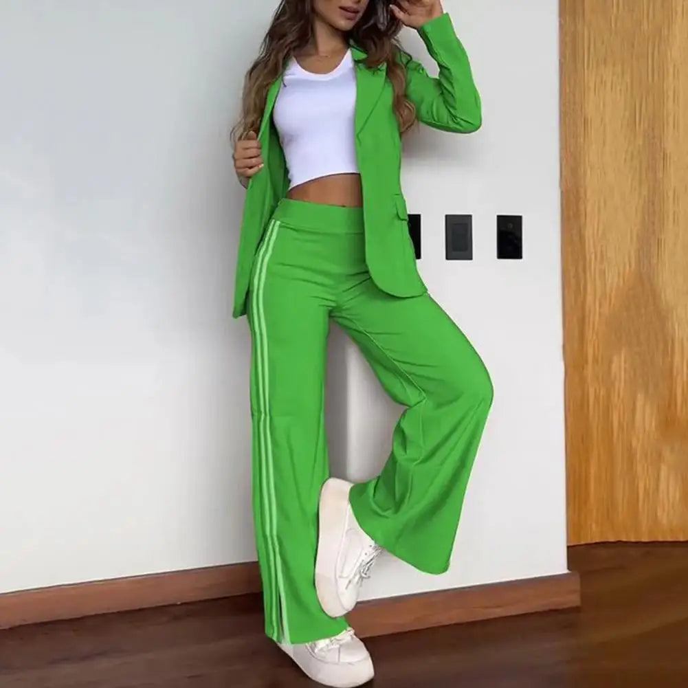 Completo Sportivo con Blazer e Righe Laterali