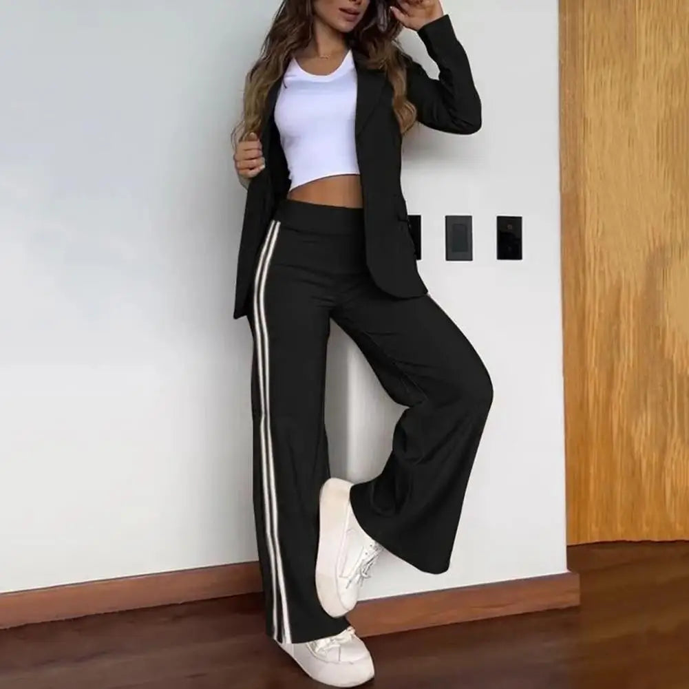 Completo Sportivo con Blazer e Righe Laterali