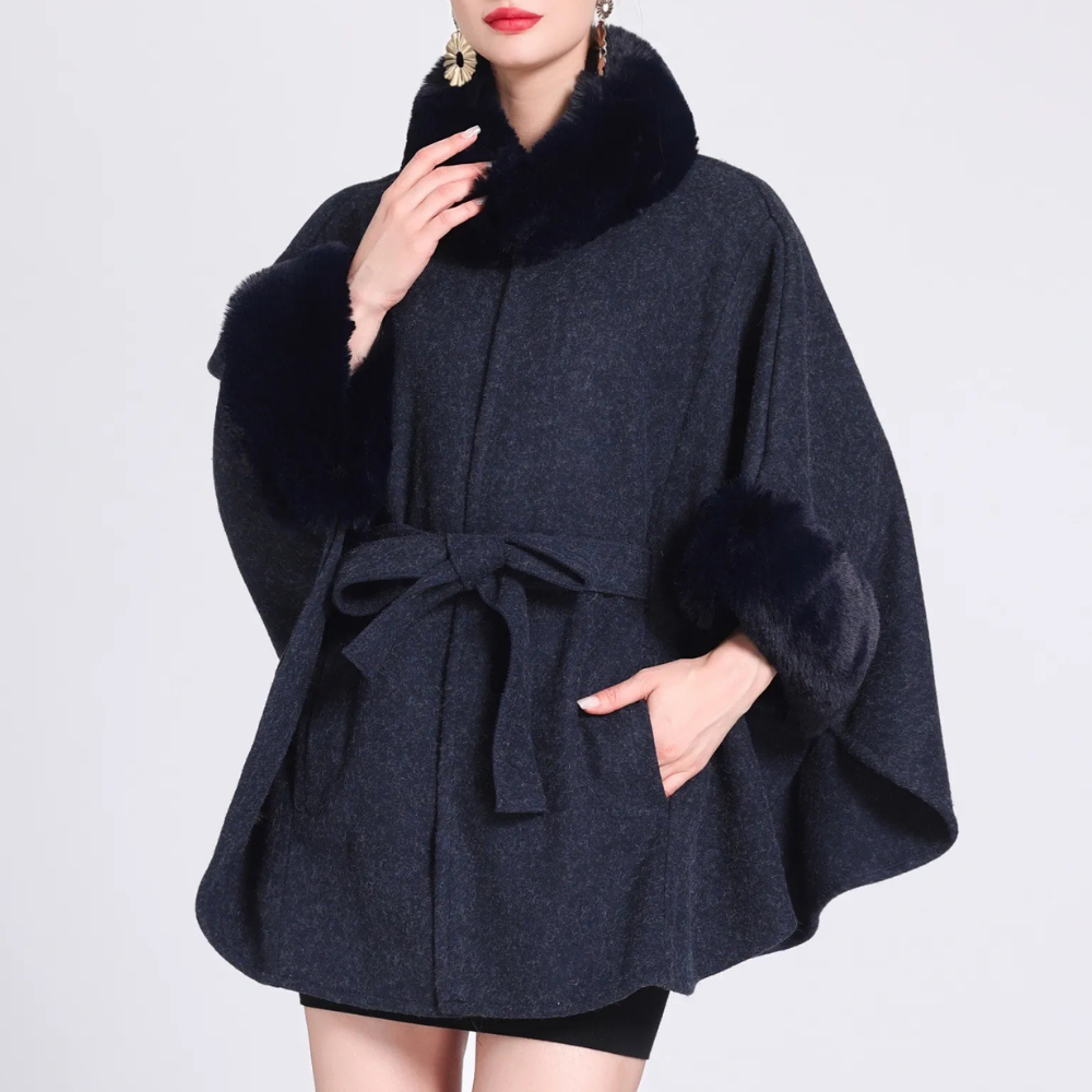 Mantella Donna | Eco-Pelliccia Morbida | Elegante e Calda