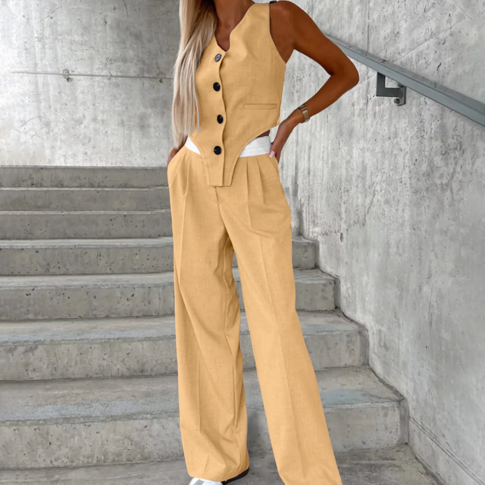 Tuta Elegante Stile Gilet | Sofisticata e Moderna | Perfetta per un Look Chic e Raffinato