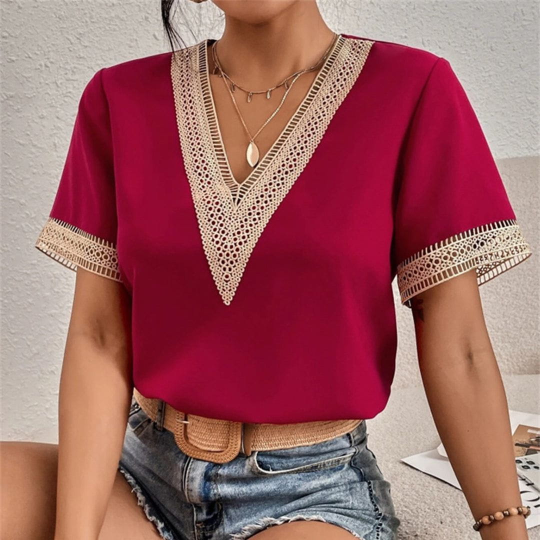 Blusa con Scollo a V | Dettagli in Pizzo | Elegante, Leggera e Stilosa