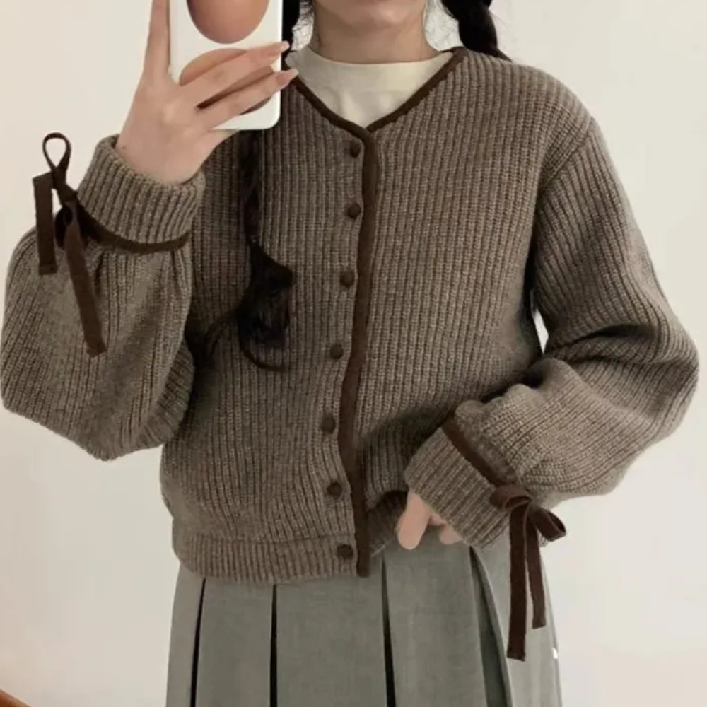 Cardigan Corto Donna | Dettagli Fiocchi | Stile Romantico e Chic