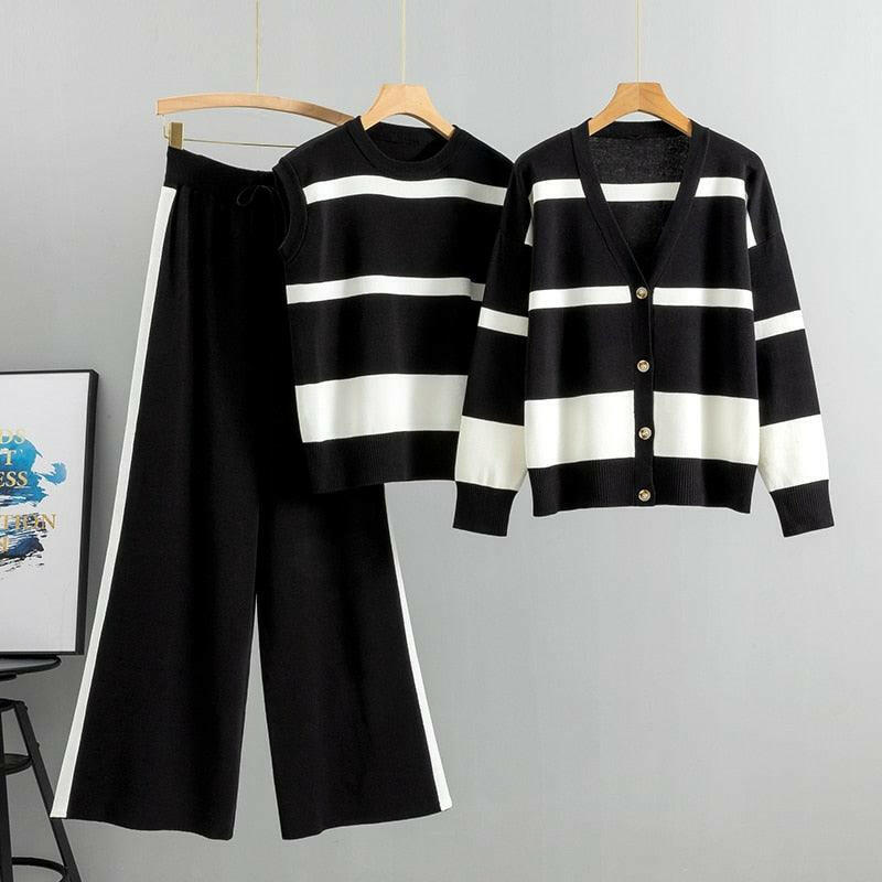 Completo a Righe in Maglia Tre Pezzi