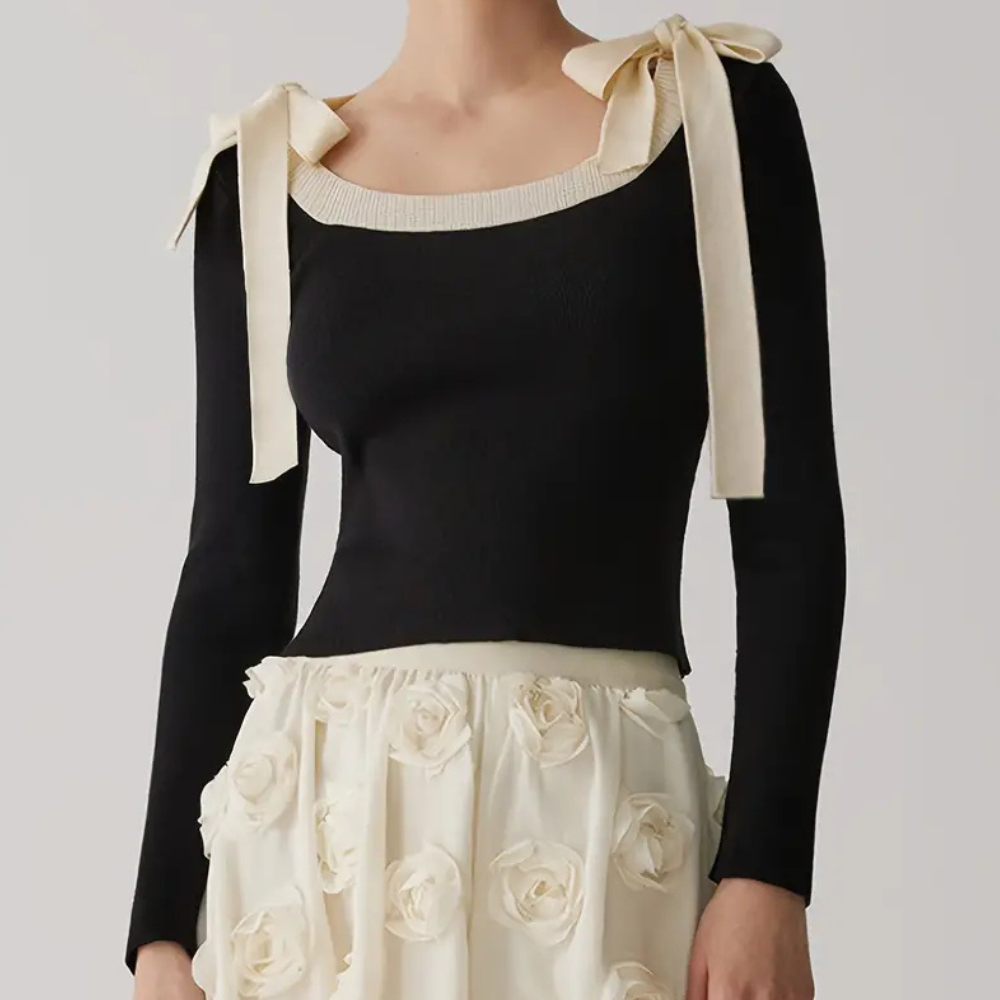 Maglione con Fiocchi | Scollo Quadrato | Elegante e Femminile
