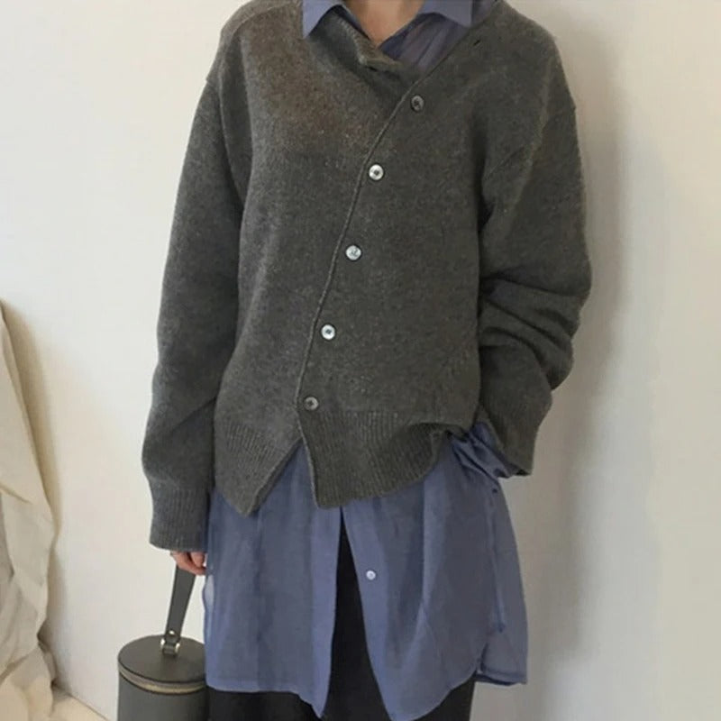 Maglione Asimmetrico con Bottoni